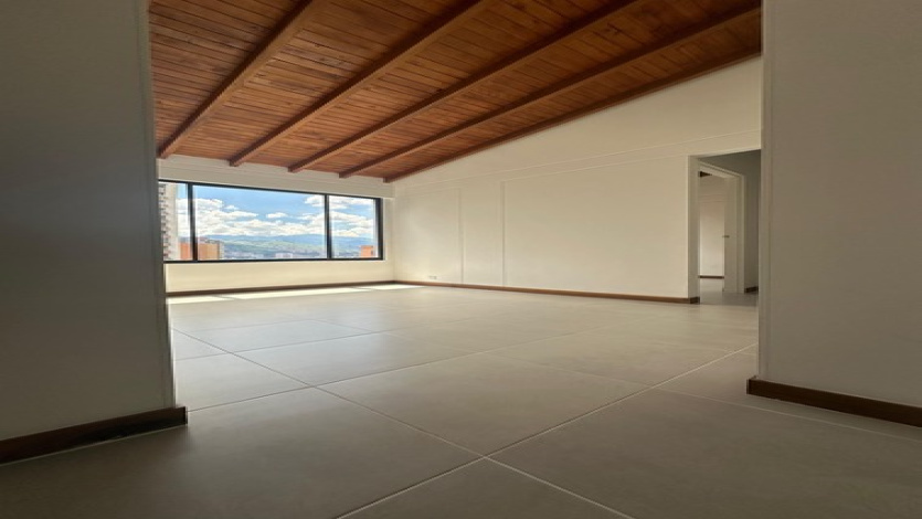 4 Bedrooms Bedrooms, ,2 BathroomsBathrooms,Apartment,For Sale,1186