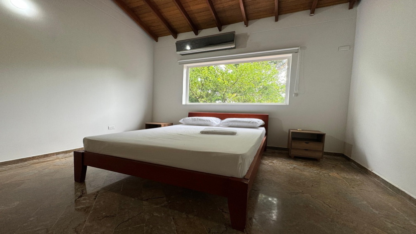 House,For Sale,1198