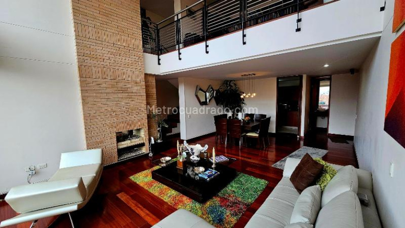 3 Bedrooms Bedrooms, ,6 BathroomsBathrooms,Apartment,For Sale,1209