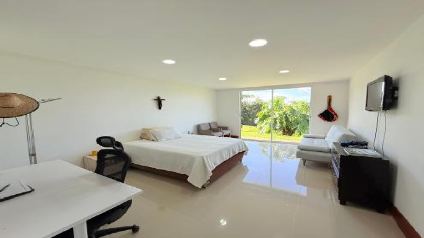 House,For Sale,1236